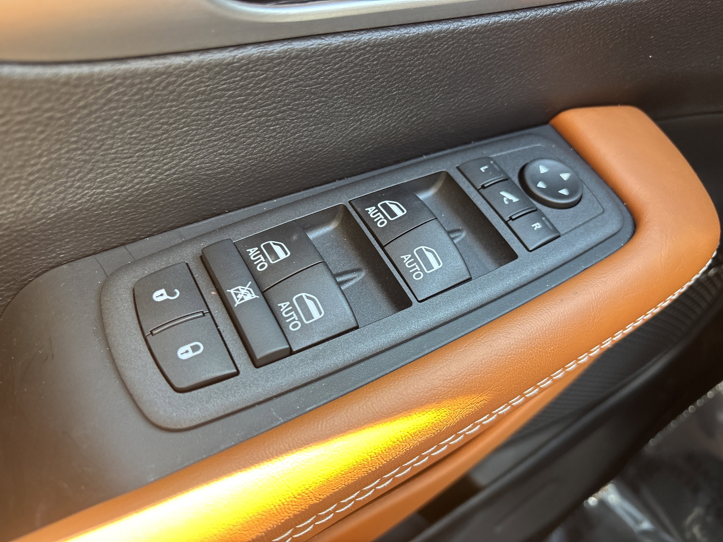 2026 Chrysler Pacifica Pinnacle - Photo 31
