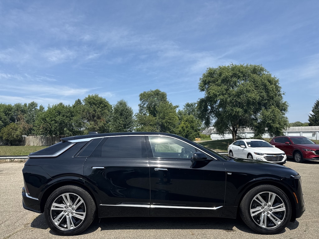 Used 2024 Cadillac Lyriq Tech Tech w/1SA