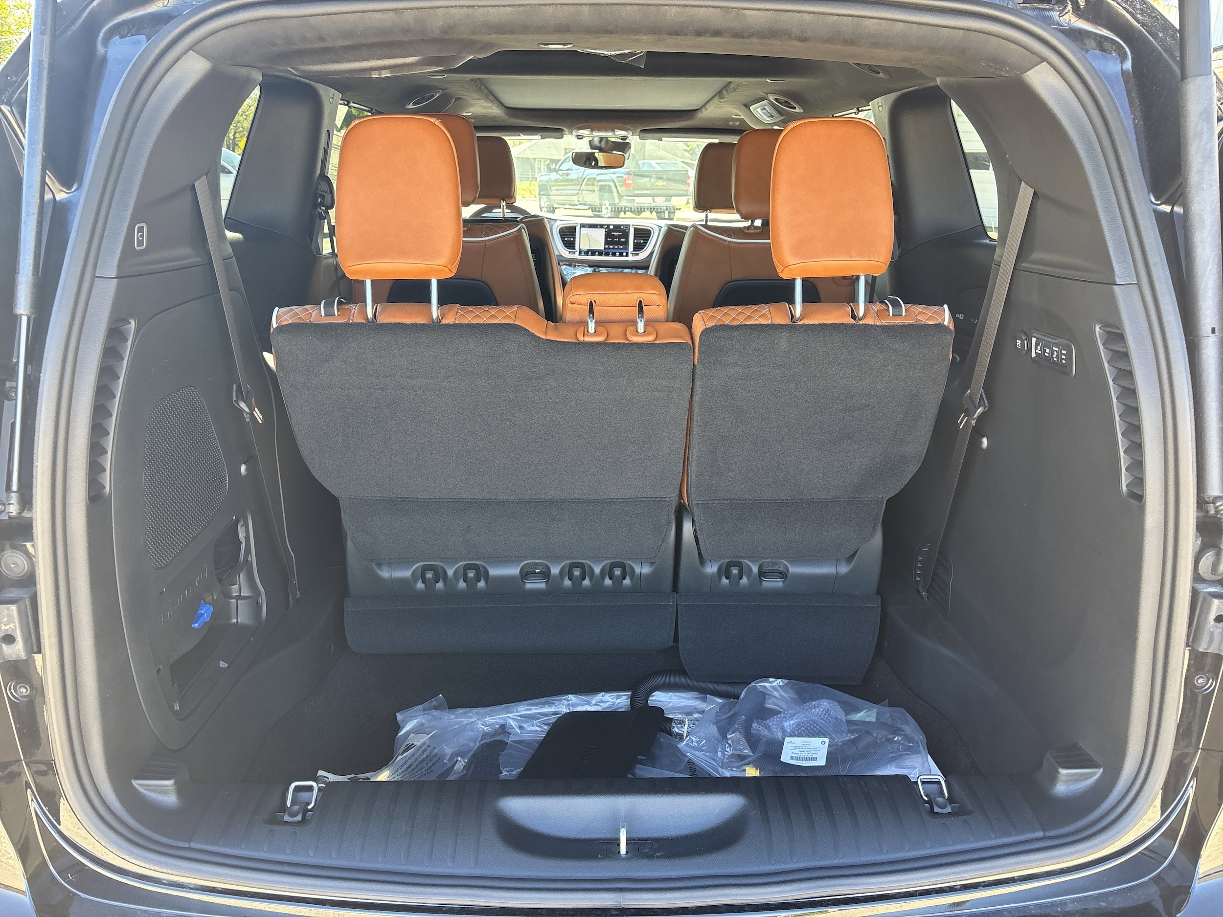 2026 Chrysler Pacifica Pinnacle - Photo 8