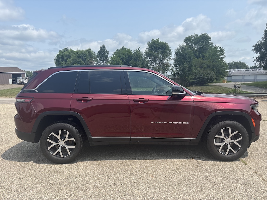Used 2024 Jeep Grand Cherokee Limited Limited 4x4