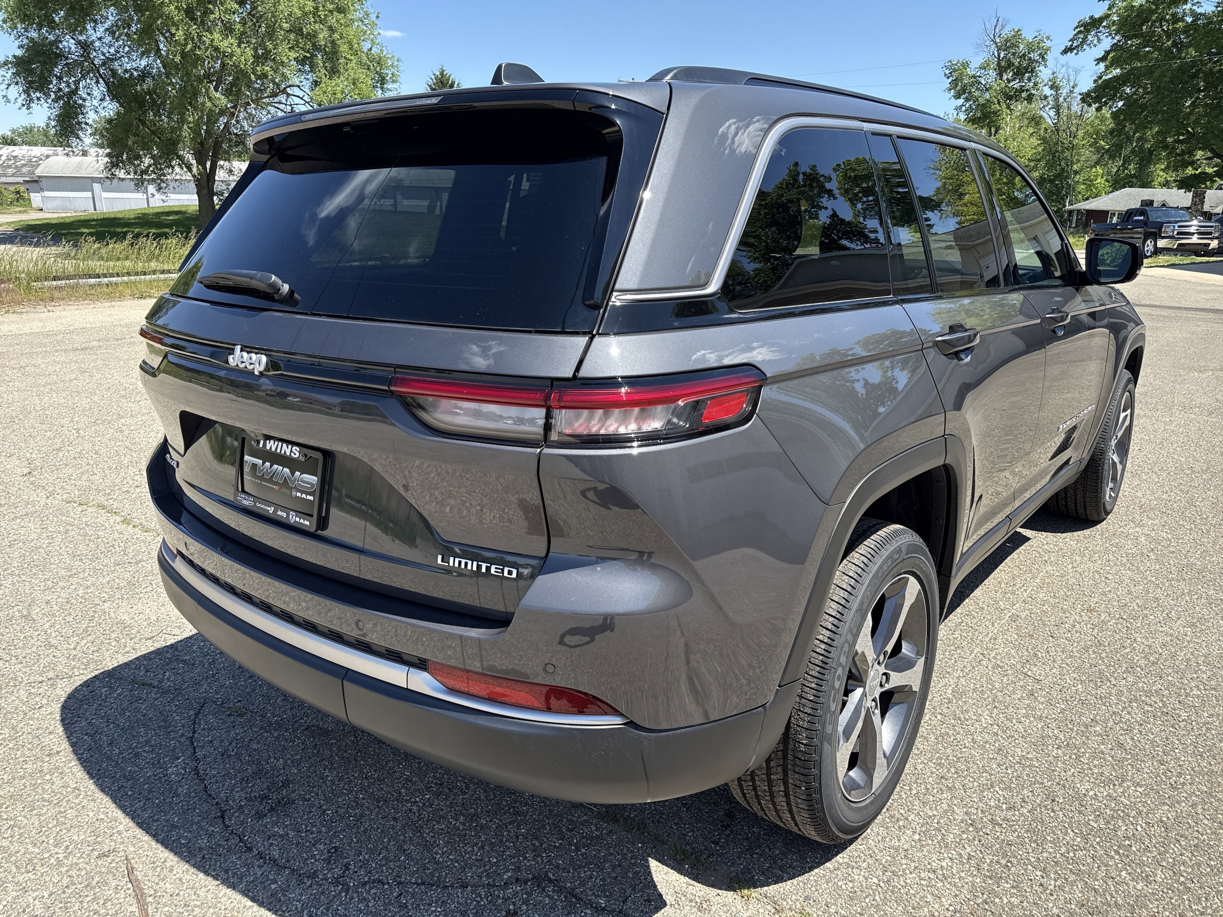 2026 Jeep Grand Cherokee Limited - Photo 4