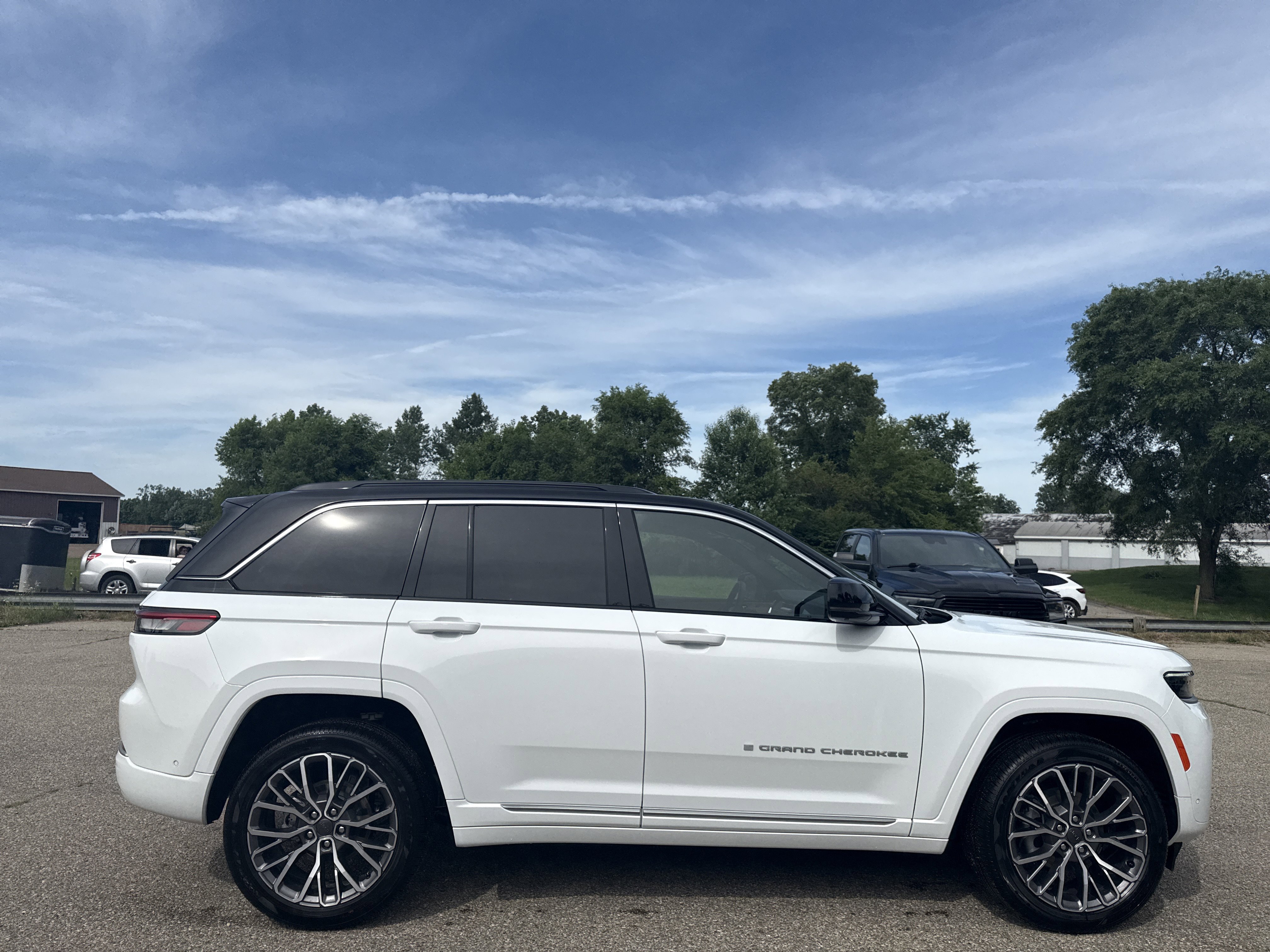 New 2026 Jeep Grand Cherokee SUMMIT 4X4 Sport Utility