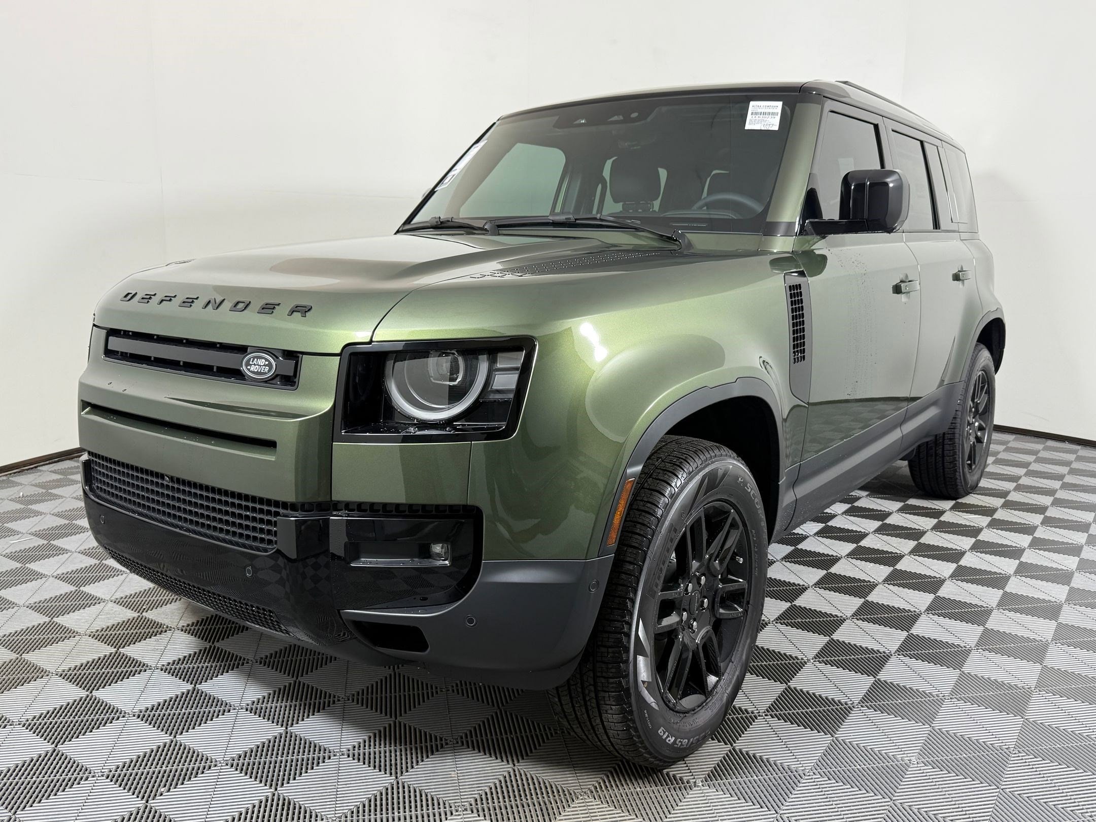 2026 Land Rover Defender 110