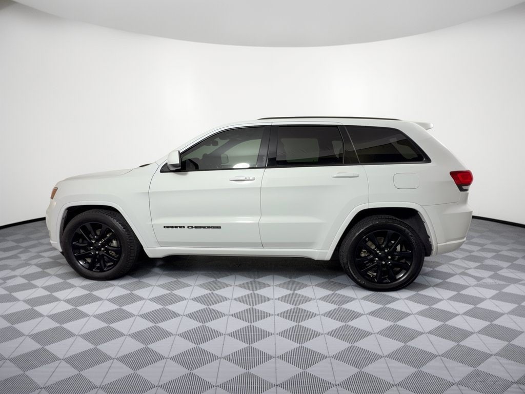 Used 2019 Jeep Grand Cherokee Altitude SUV