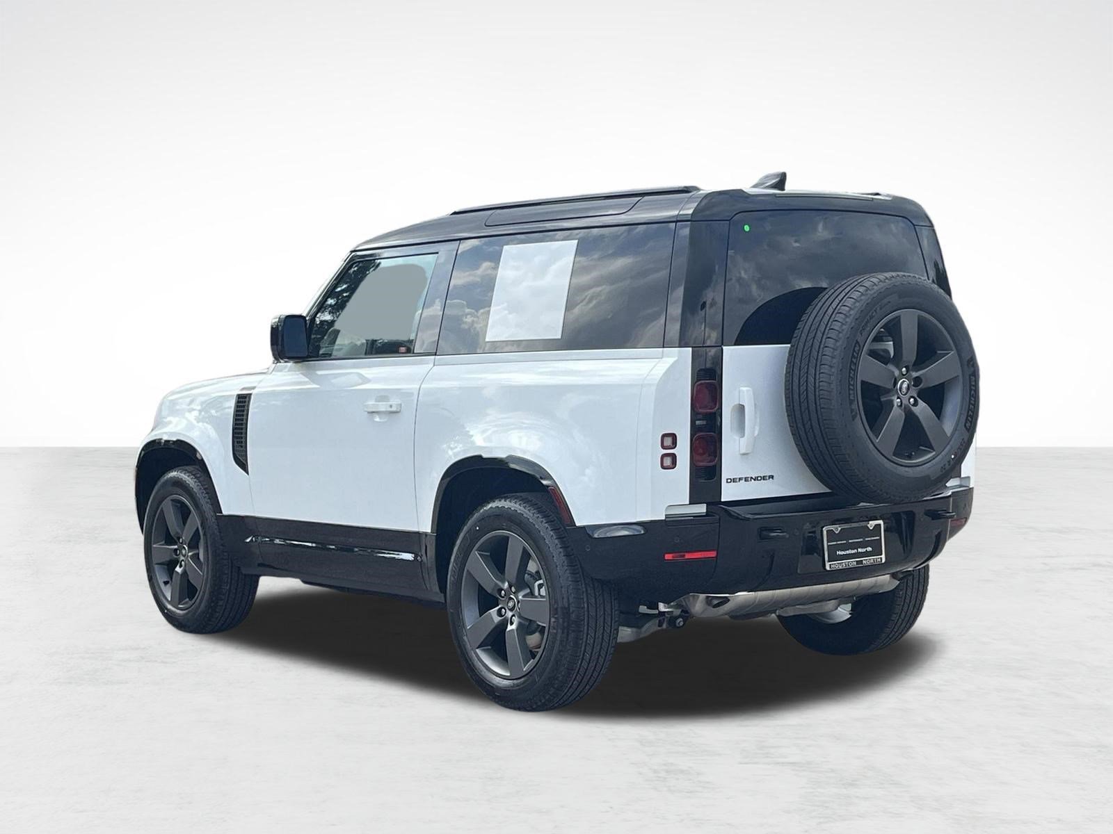 Used 2025 Land Rover Defender 90 X-Dynamic SE SUV