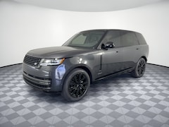 2027 Land Rover Range Rover P400 SE 7 Seat SUV