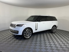 2026 Land Rover Range Rover P400 SE 7 Seat SUV