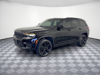 Used 2023 Jeep Grand Cherokee Altitude SUV for sale in Houston