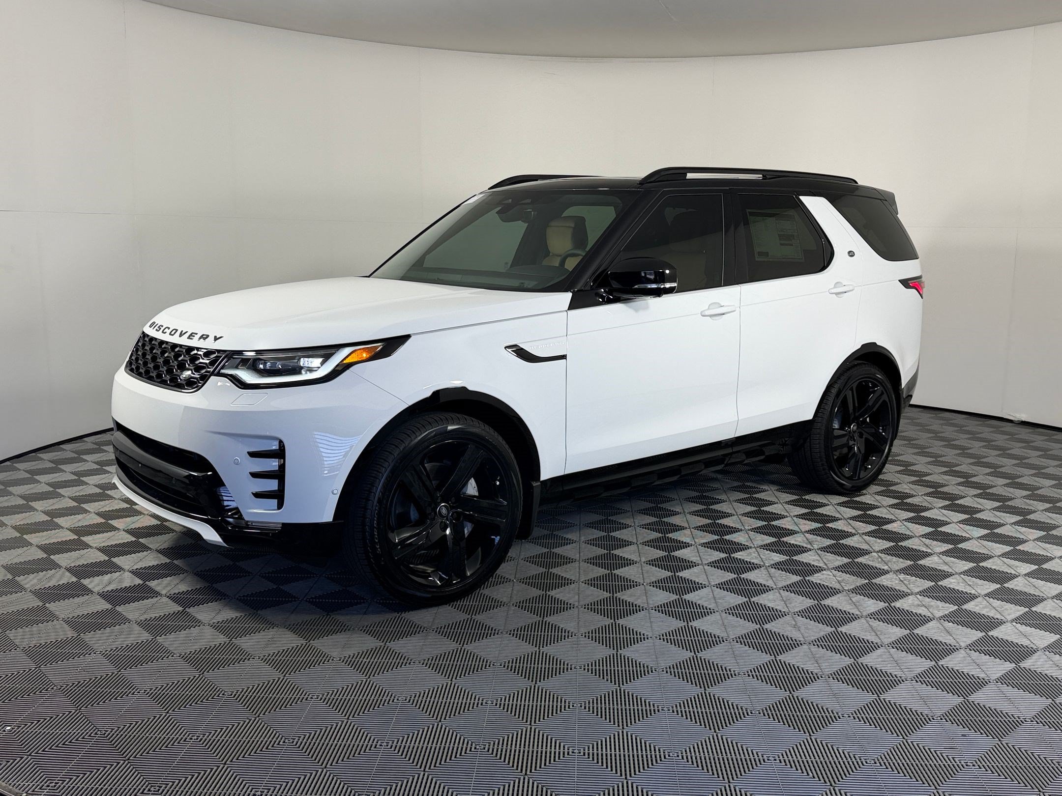2026 Land Rover Discovery