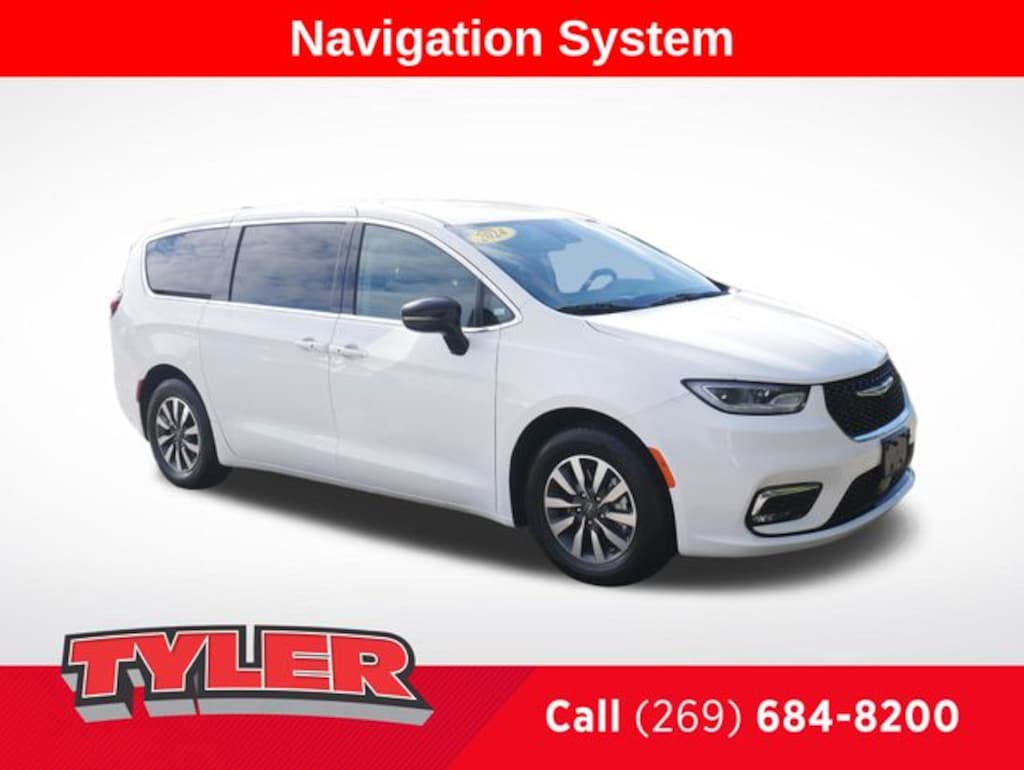 Used 2024 Chrysler Pacifica Hybrid Select Minivan/Van