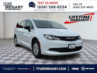 2027 Chrysler Pacifica LX Passenger Van