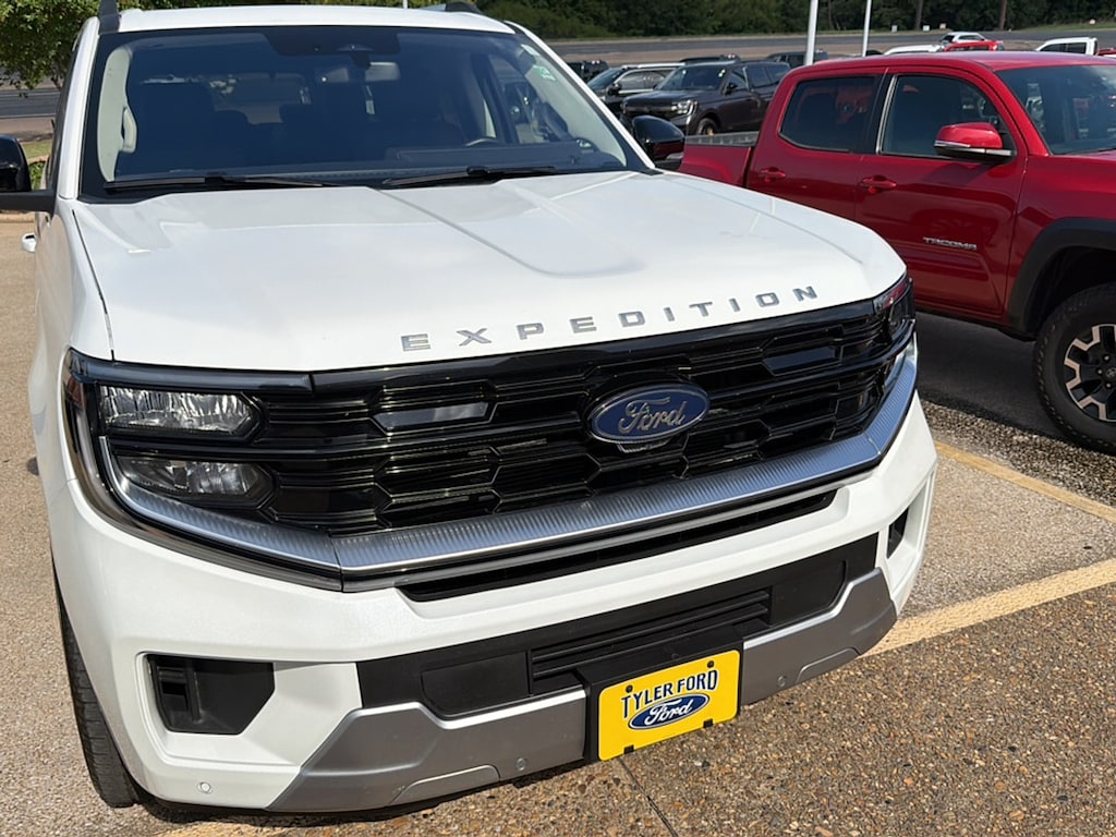 Used 2025 Ford Expedition Platinum