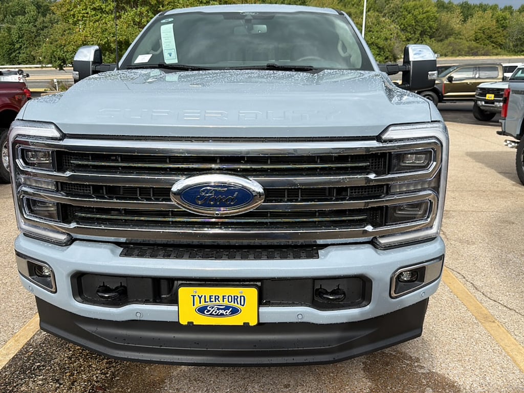 New 2026 Ford F-250 Platinum