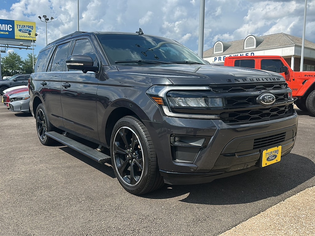 Used 2023 Ford Expedition Limited