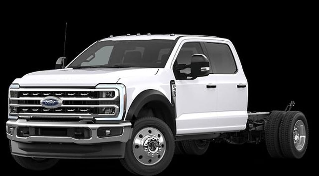 New 2026 Ford F-450 Chassis Lariat