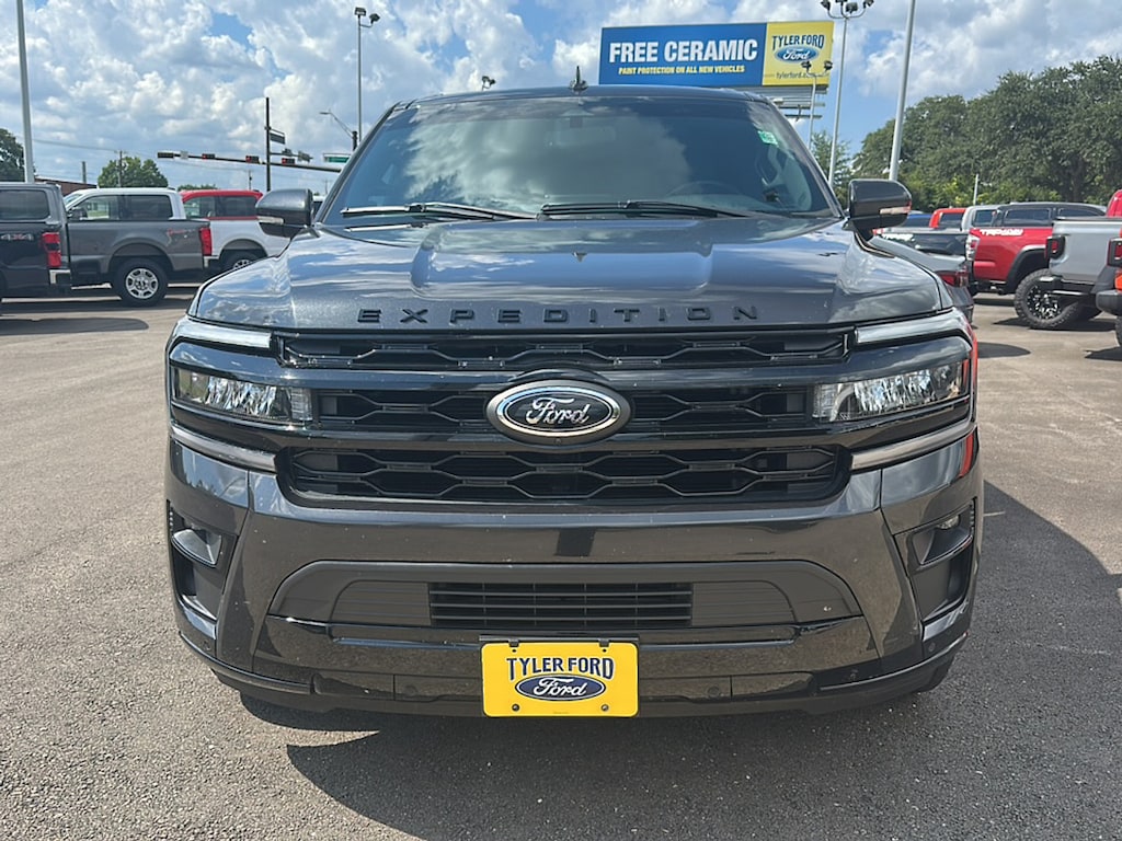 Used 2023 Ford Expedition Limited