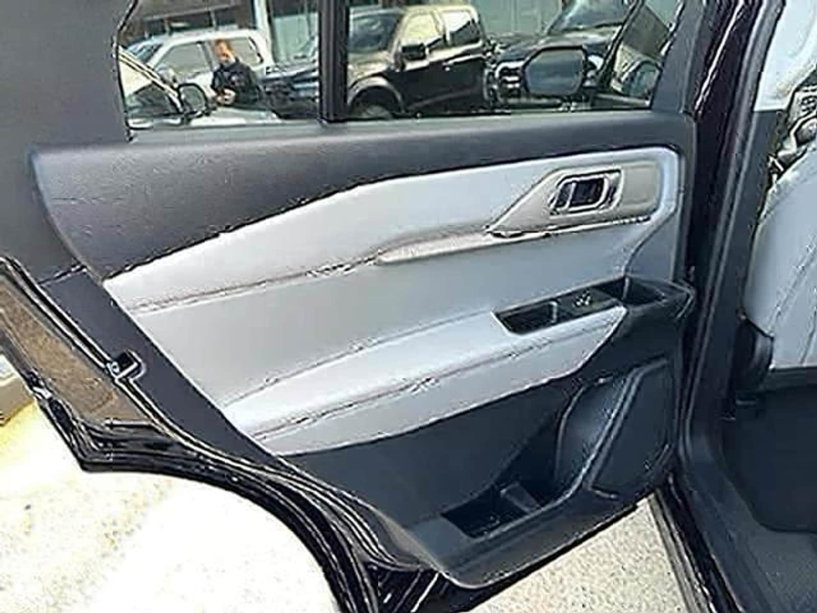 2026 Ford Explorer Active - Photo 12