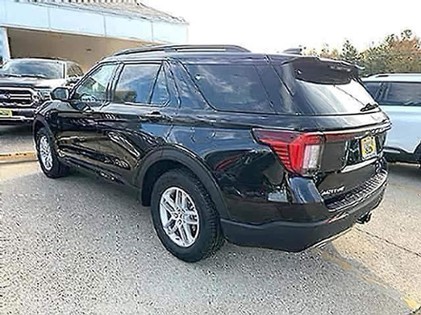 2026 Ford Explorer Active - Photo 9