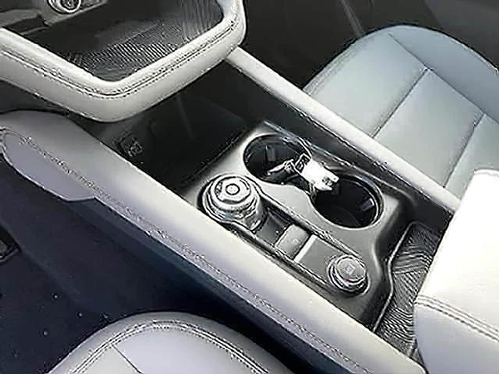 2026 Ford Explorer Active - Photo 15