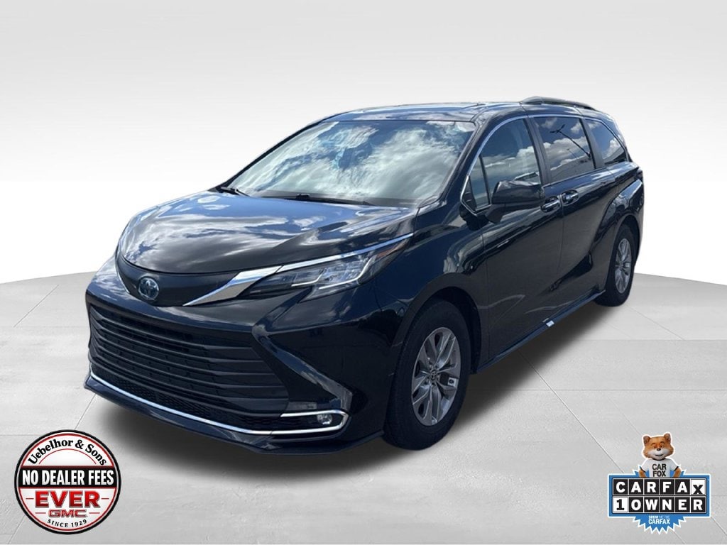 2022 Toyota Sienna XLE