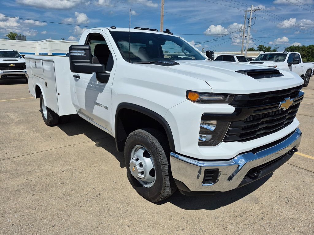 2025 Chevrolet Silverado 3500 Chassis Cab