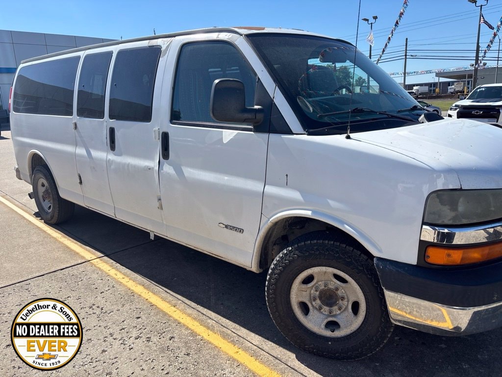 2005 Chevrolet Express Base