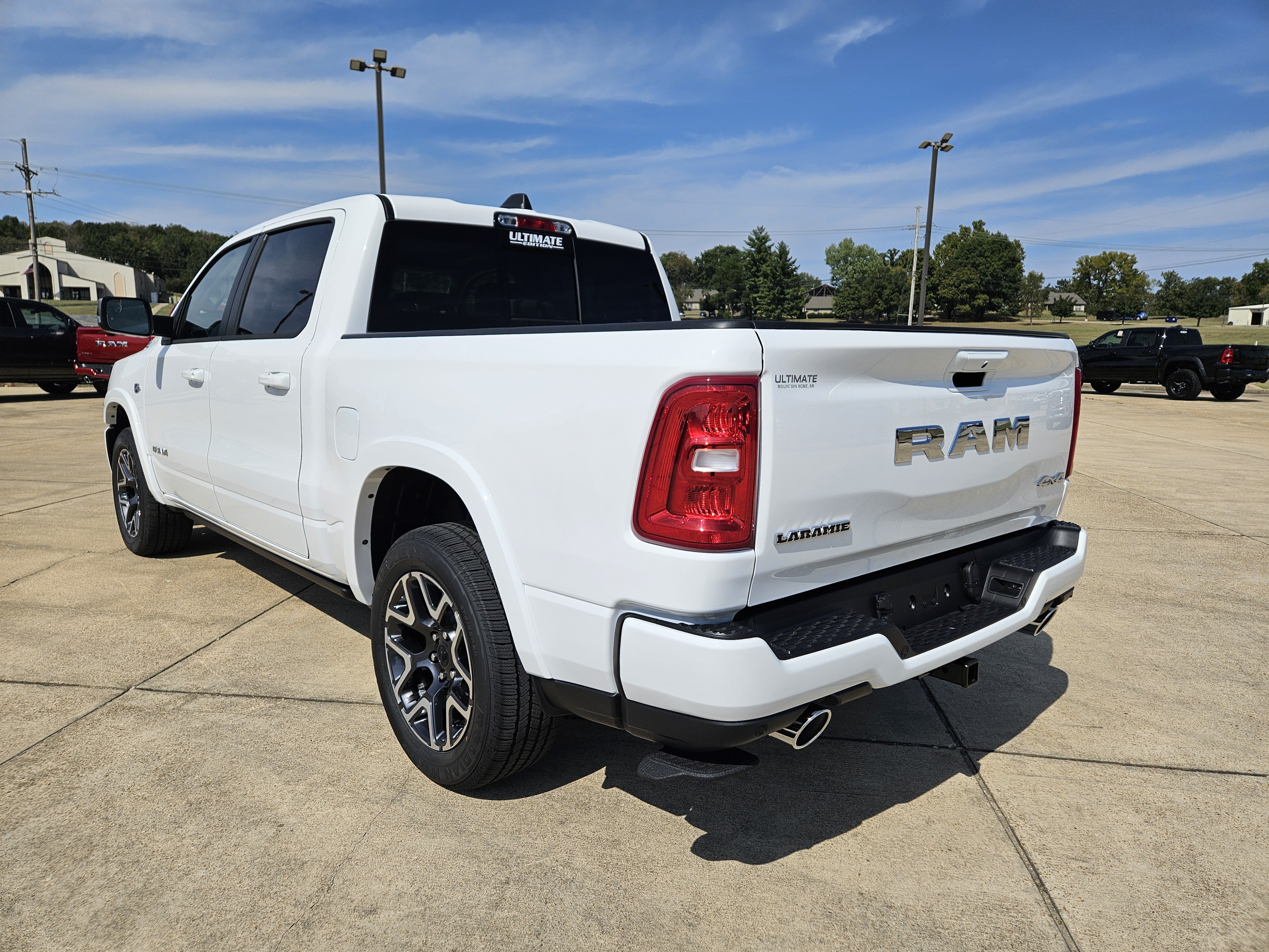 New 2027 Ram 1500 LARAMIE CREW CAB 4X4 5'7 BOX Pickup