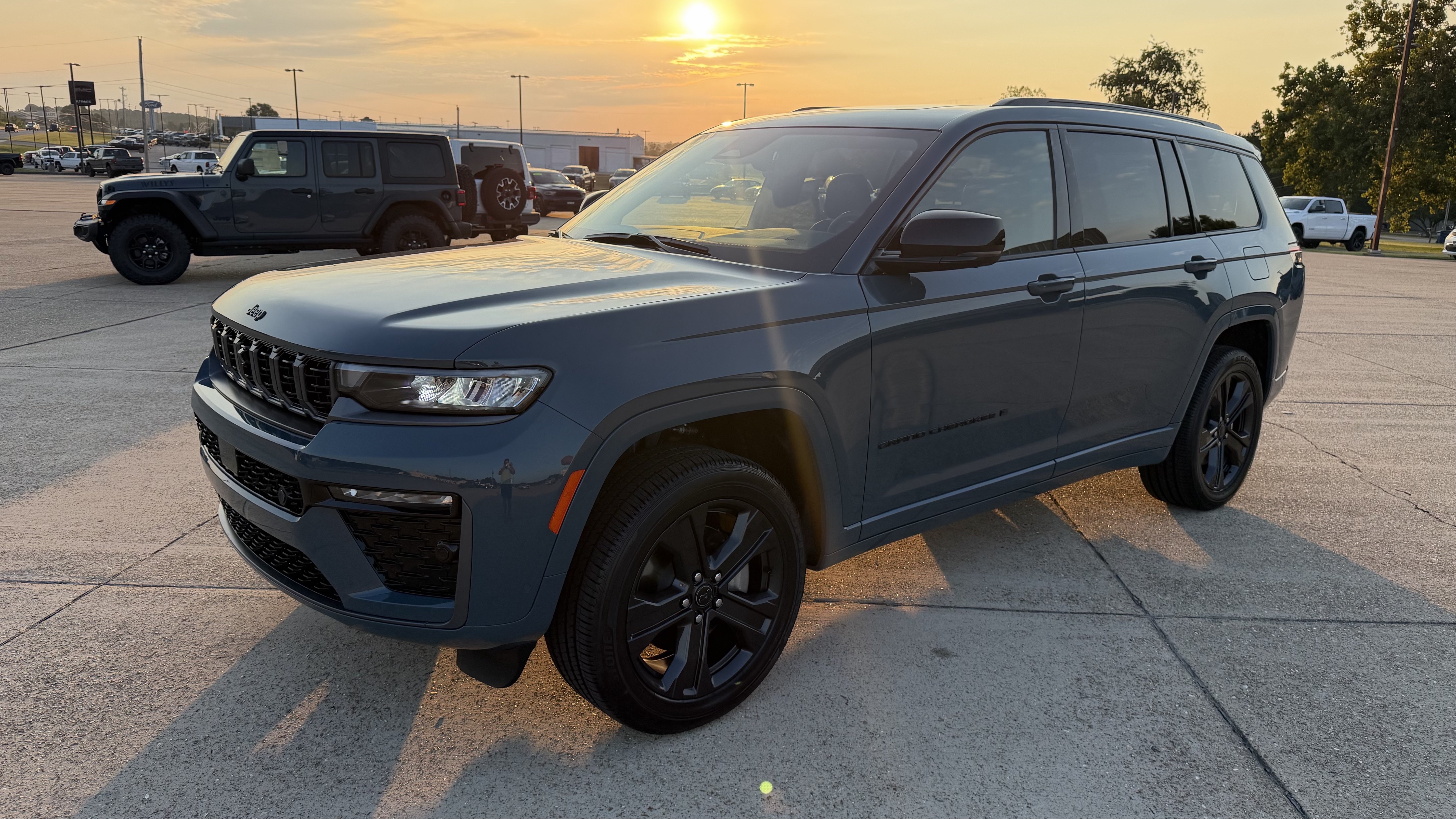New 2027 Jeep Grand Cherokee L LIMITED RESERVE 4X4 Sport Utility
