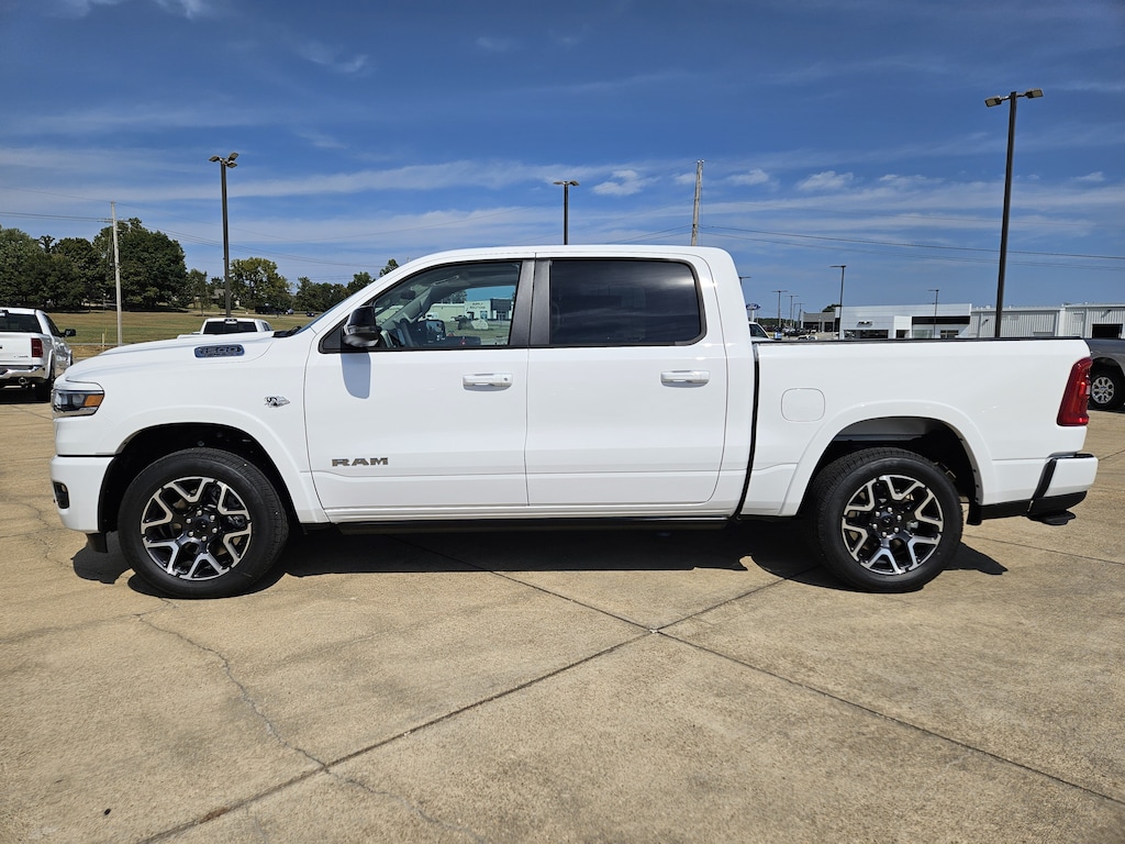 New 2027 Ram 1500 LARAMIE CREW CAB 4X4 5'7 BOX Pickup