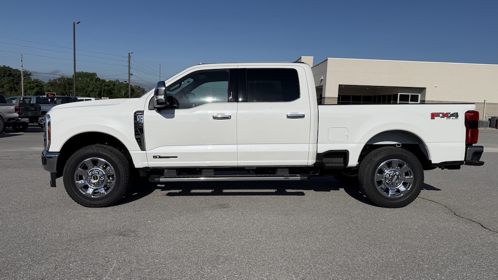 New 2026 Ford Super Duty F-250 SRW LARIAT