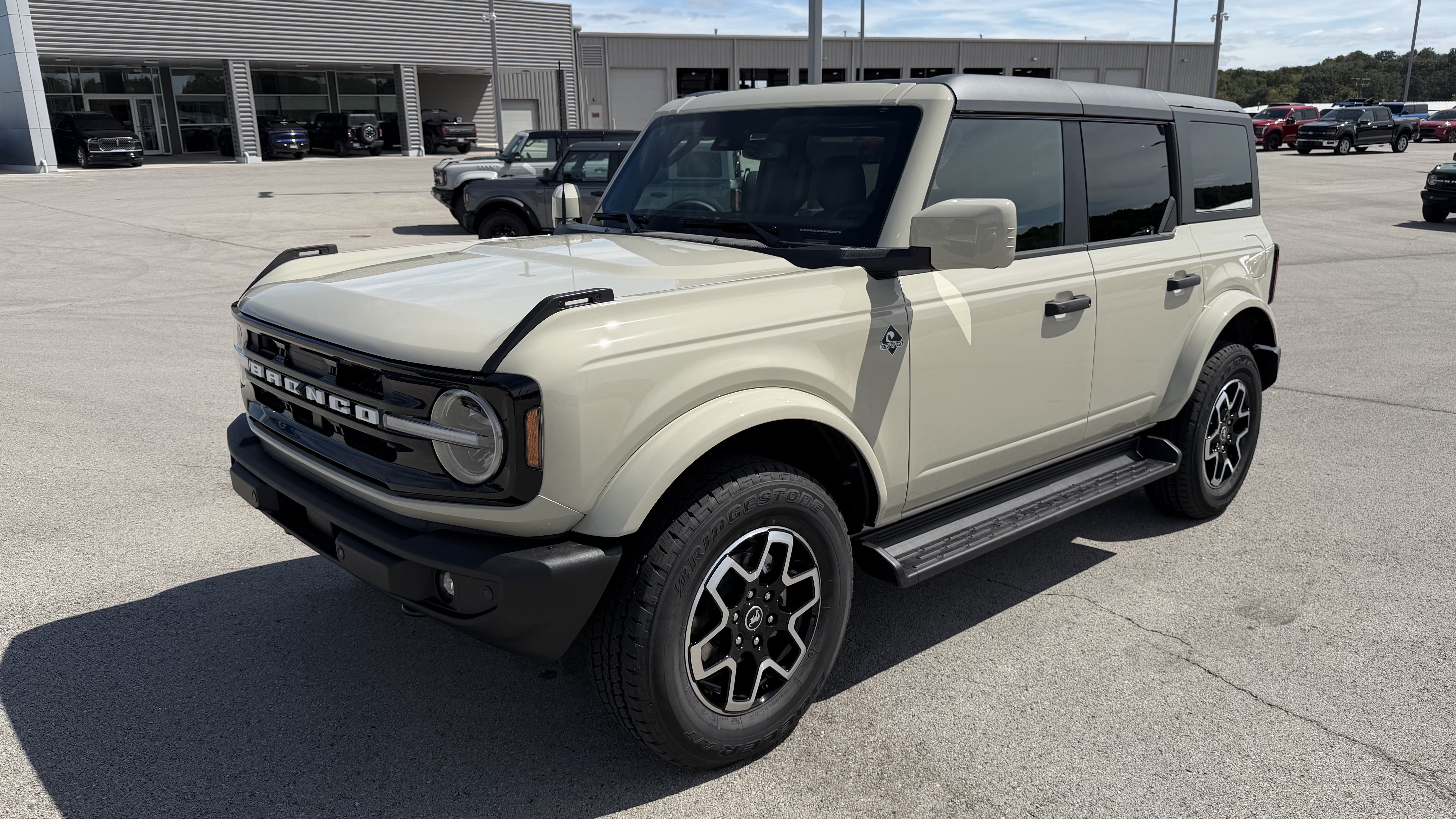 New 2026 Ford Bronco Outer Banks Outer Banks 4x4