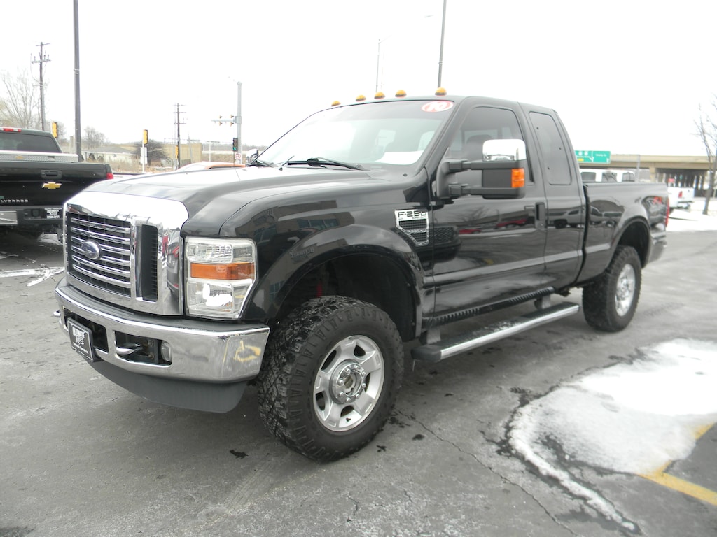 Used 2010 Ford F-250 XLT Truck Super Cab