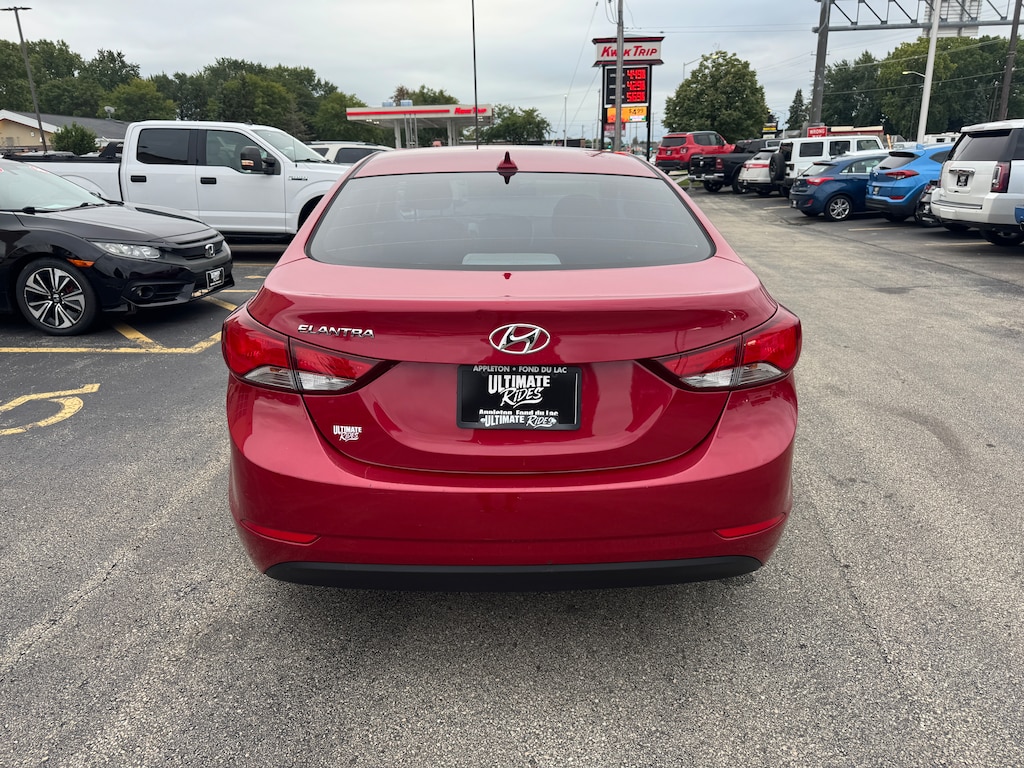 Used 2016 Hyundai Elantra SE Sedan