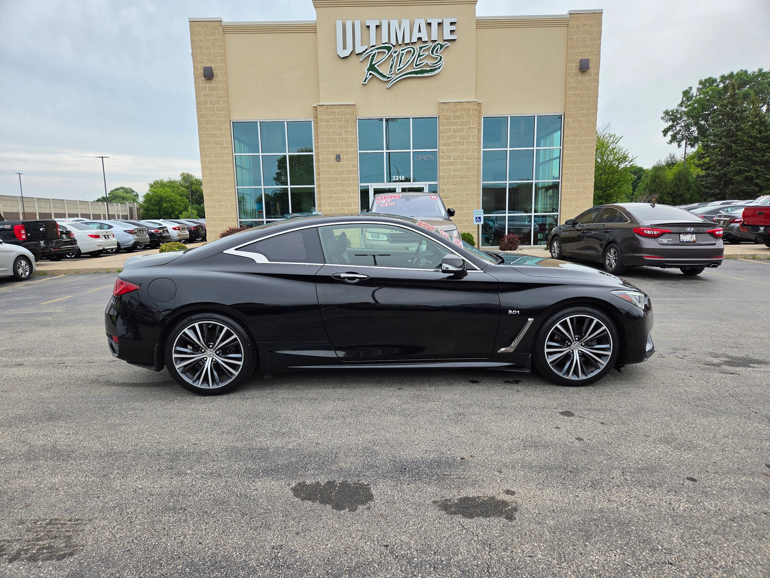 2017 INFINITI Q60 Coupe