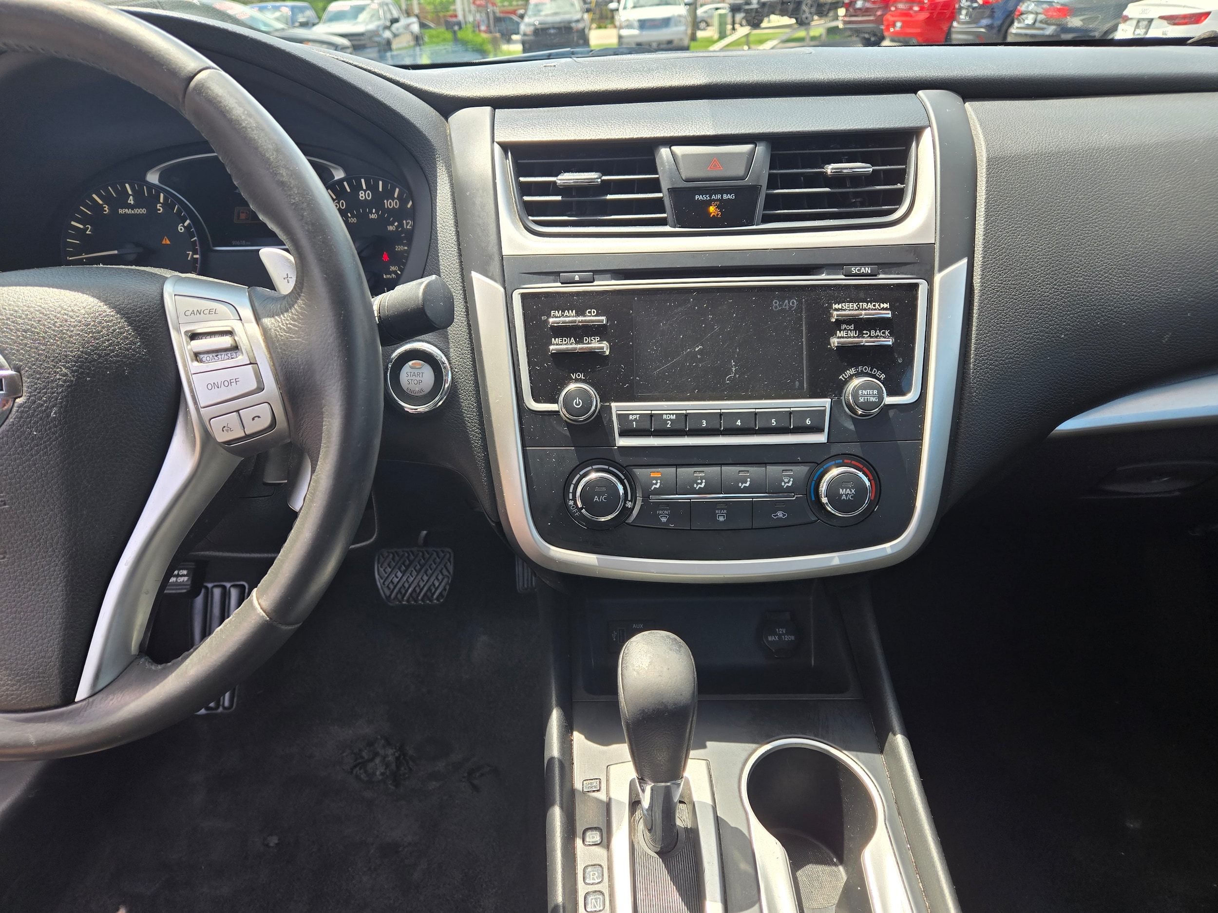 2017 Nissan Altima SR - Photo 9