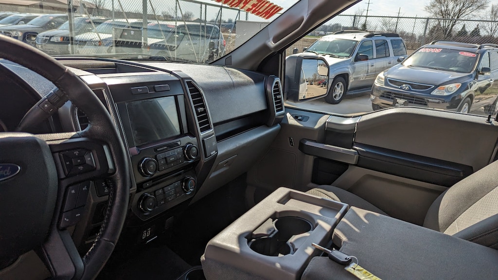 Used 2016 Ford F-150 XLT Truck SuperCrew Cab