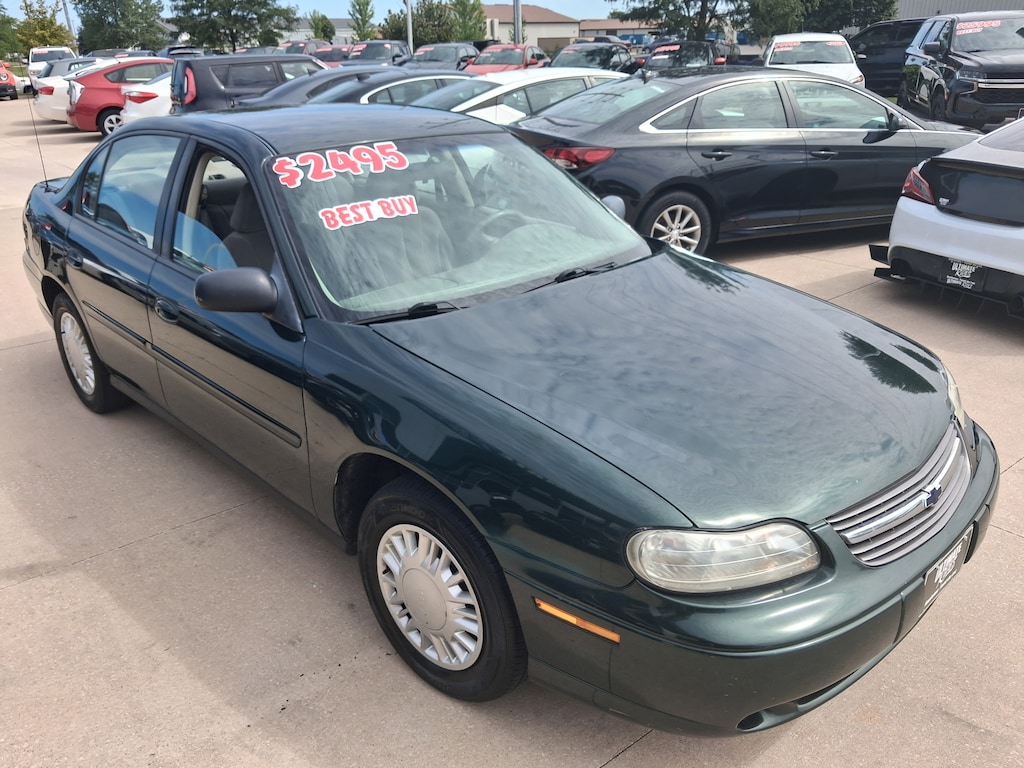 Used 2002 Chevrolet Malibu Base Sedan