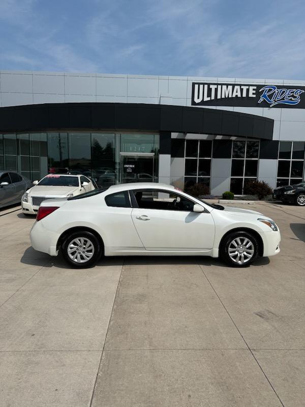 2013 Nissan Altima Coupe S