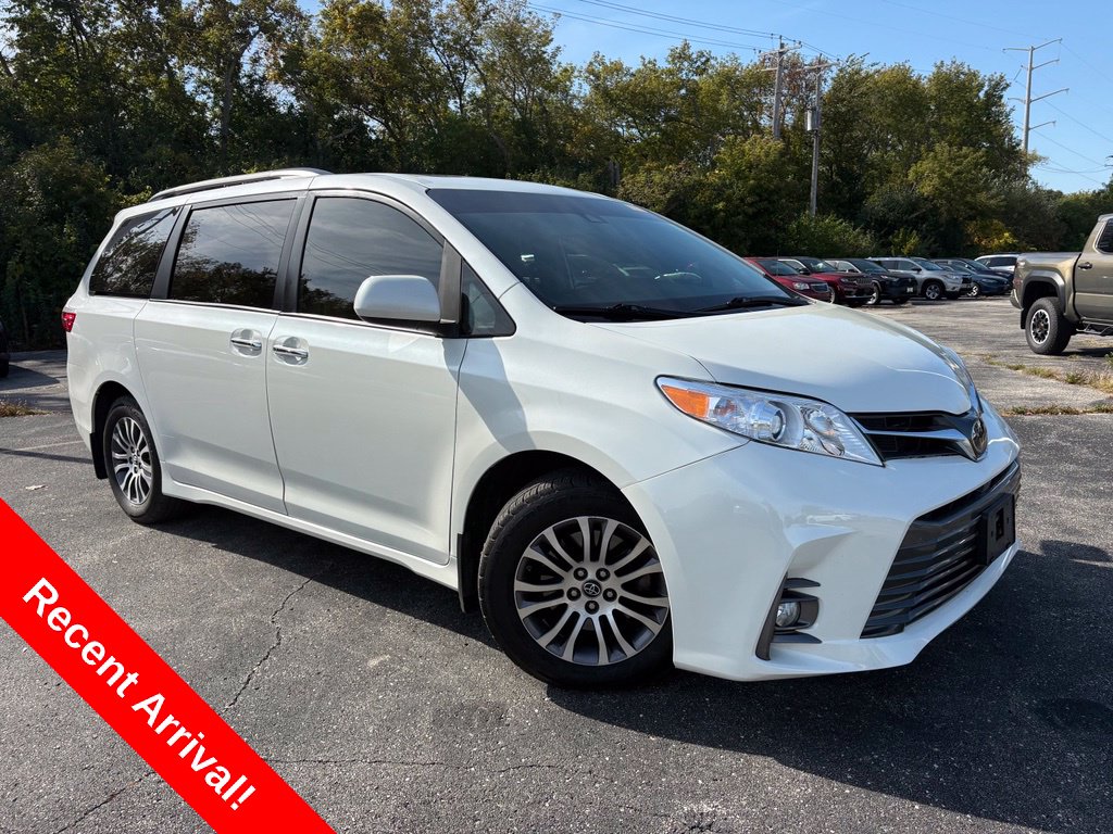 2019 Toyota Sienna XLE