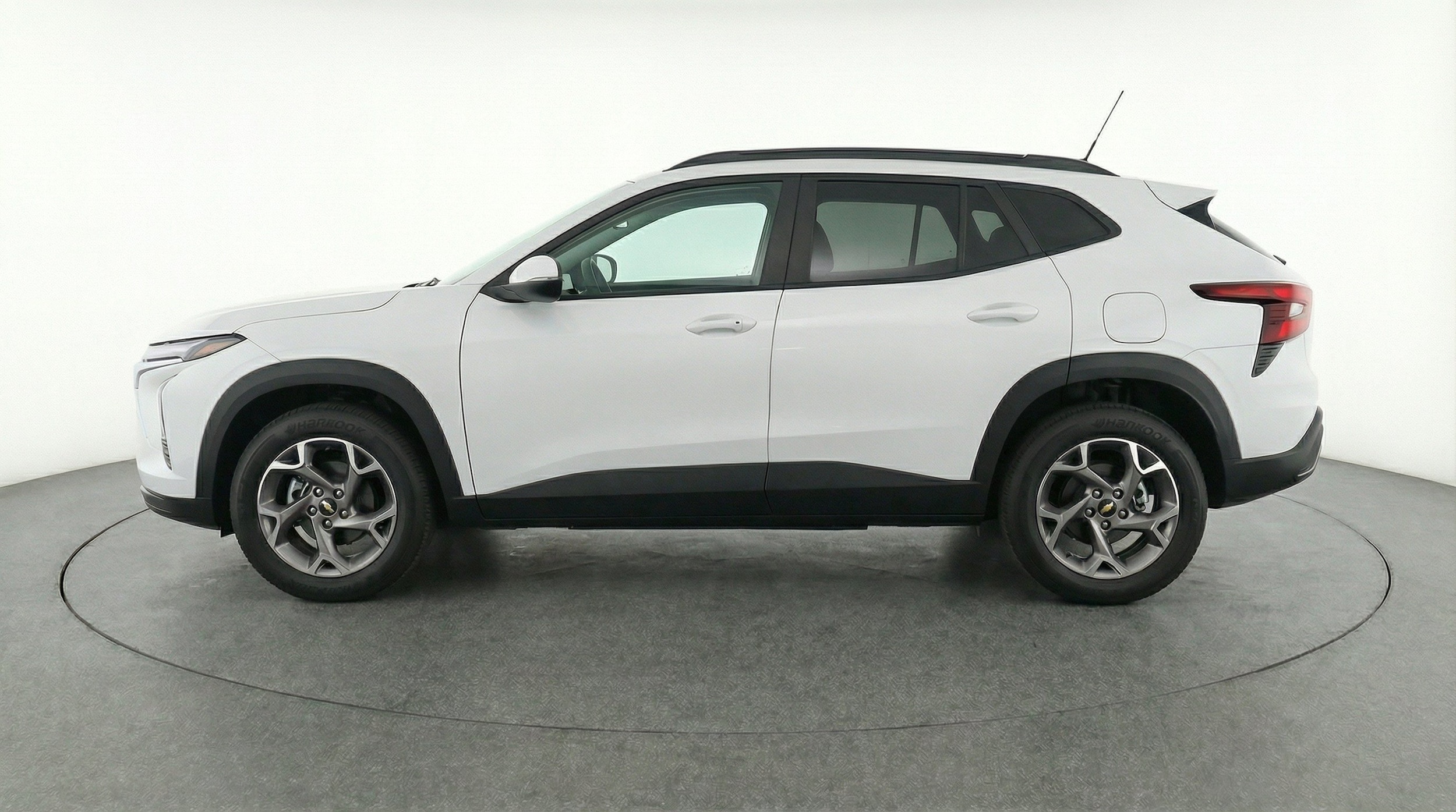 Thumbnail: 2025 Chevrolet Trax - 5