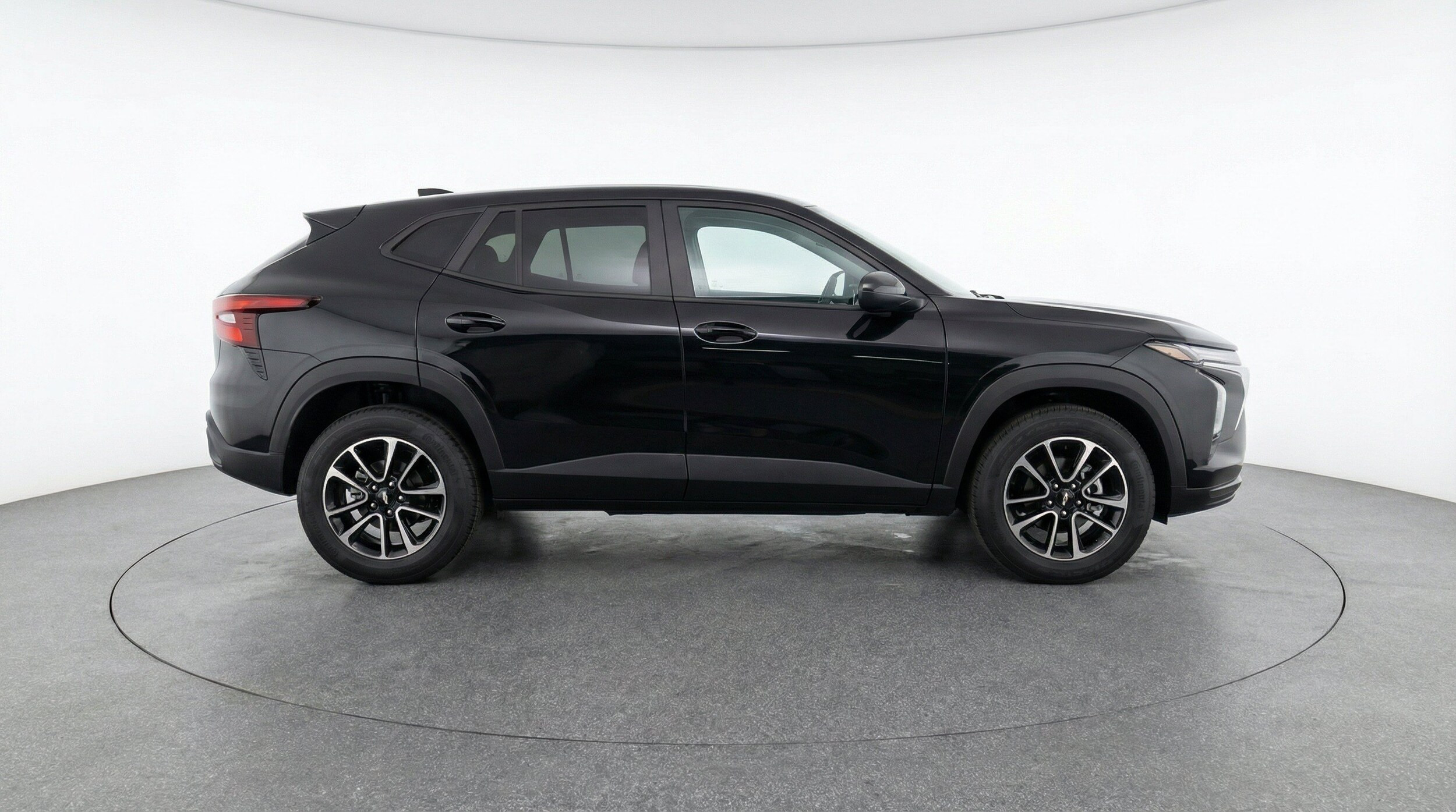 Thumbnail: 2025 Chevrolet TrailBlazer - 10
