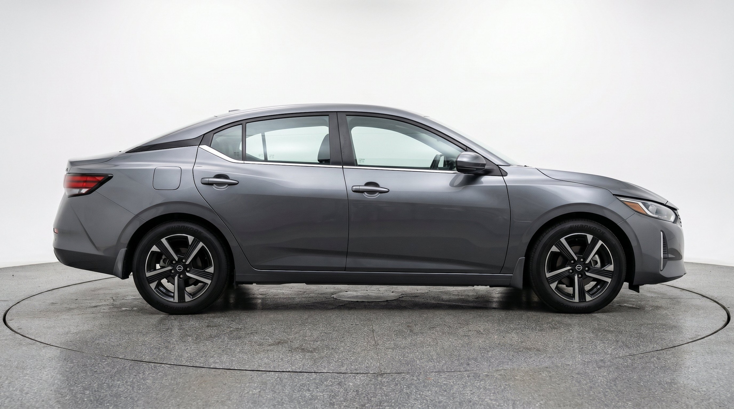 Thumbnail: 2025 Nissan Sentra - 10
