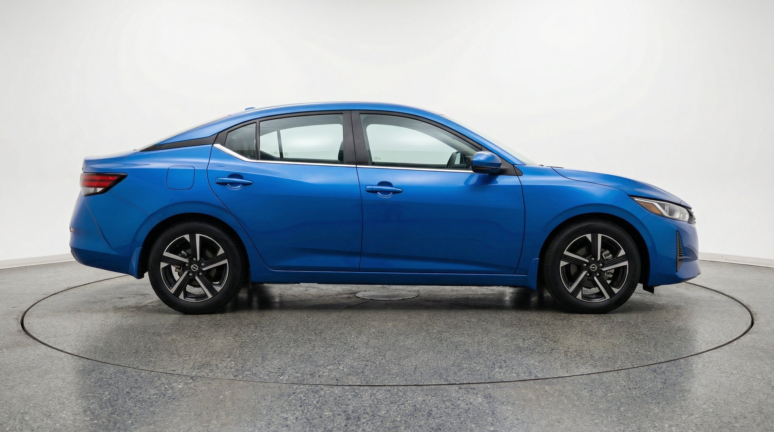 Thumbnail: 2025 Nissan Sentra - 10