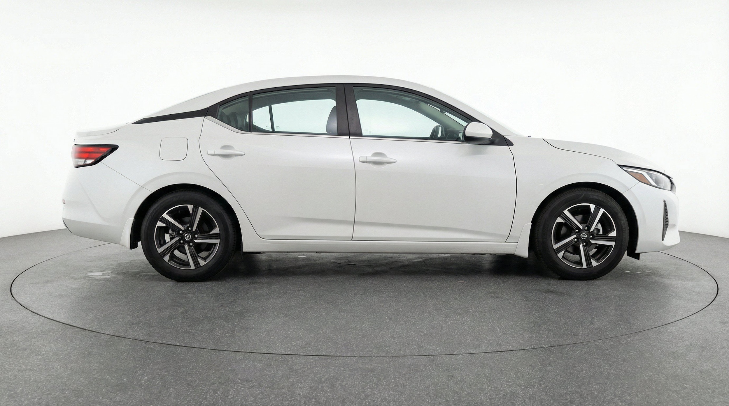 Thumbnail: 2025 Nissan Sentra - 10