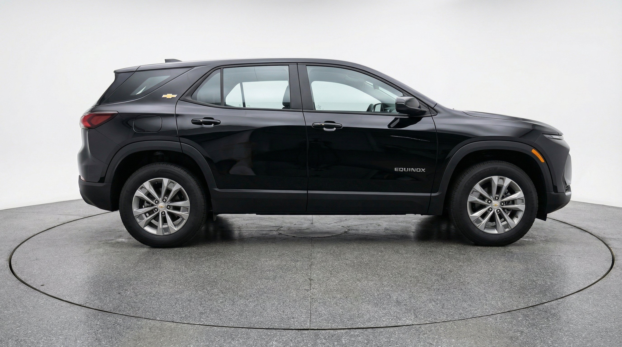 Thumbnail: 2025 Chevrolet Equinox - 10