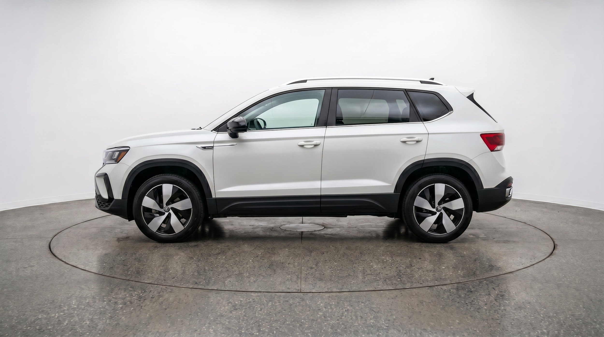 Thumbnail: 2026 Volkswagen Taos - 5