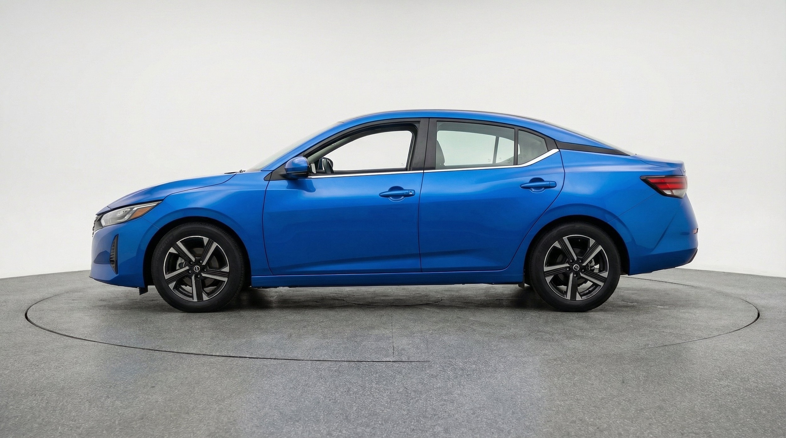 Thumbnail: 2025 Nissan Sentra - 5