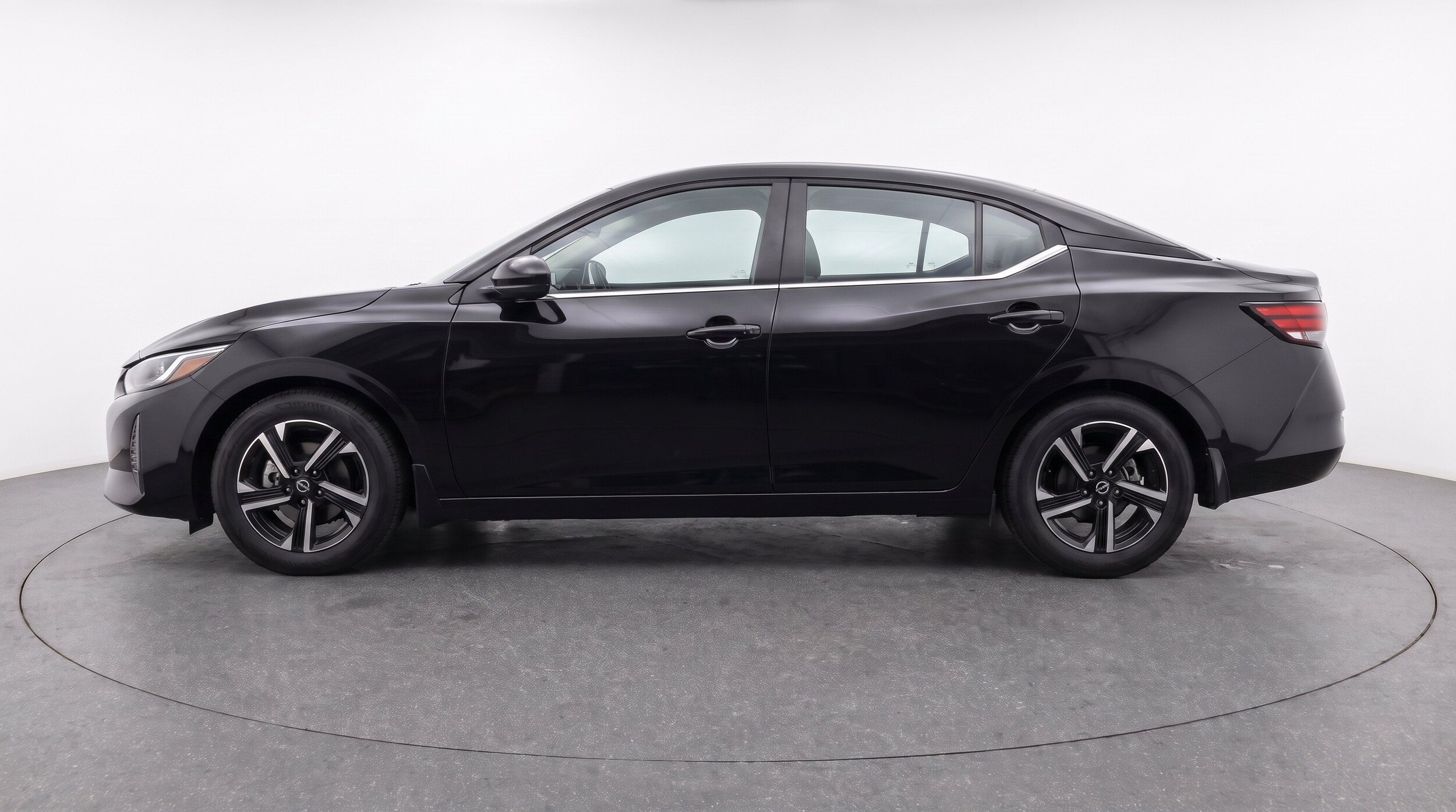 Thumbnail: 2025 Nissan Sentra - 5