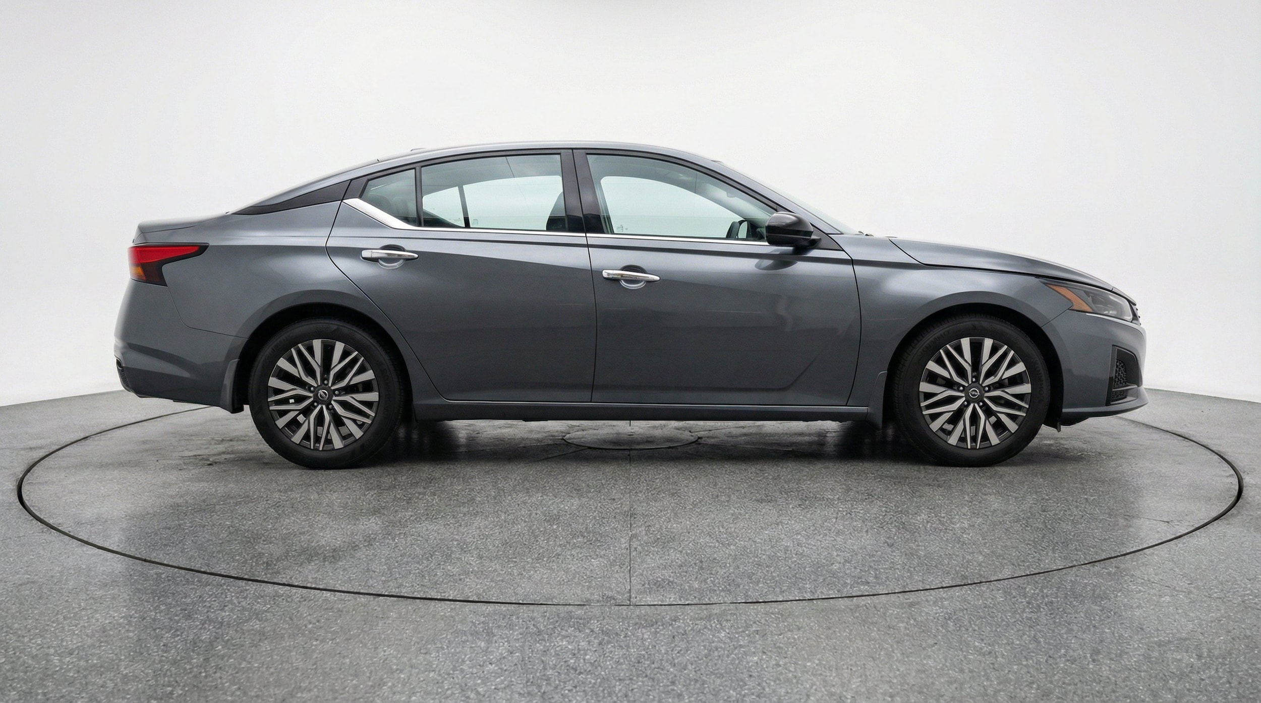 Thumbnail: 2025 Nissan Altima - 10