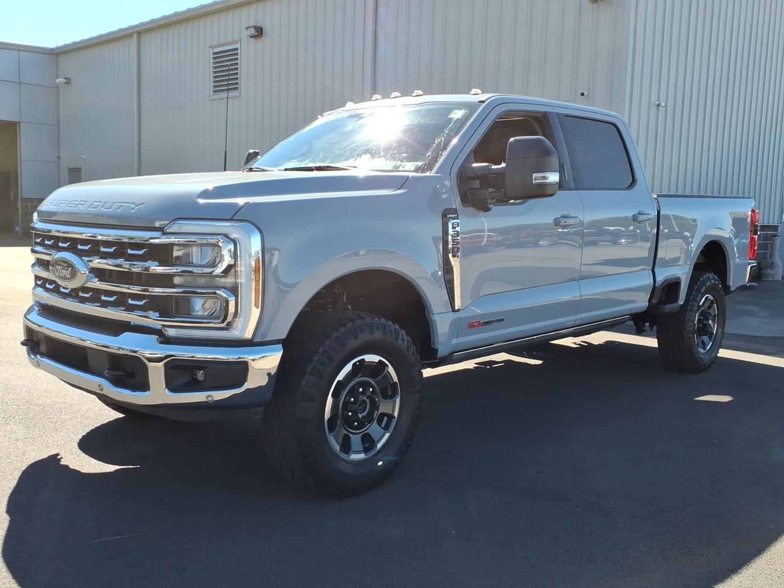 Certified 2024 Ford F-350 Super Duty Lariat Truck Crew Cab